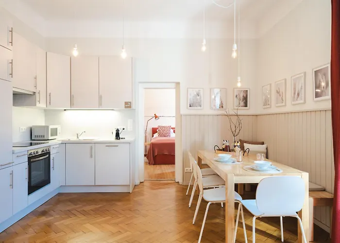 Red Flat By Grazrentals Direct By & Free Parking 公寓 *